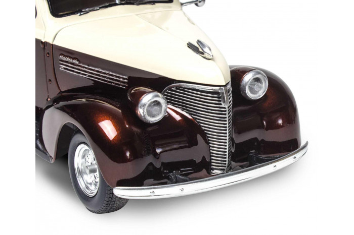 Plastic ModelKit MONOGRAM auto 4529 - 1939 Chevy Sedan Delivery (1:24)