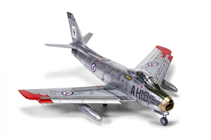 Classic Kit letadlo A08110 - North American F-86F-40 Sabre (1:48)
