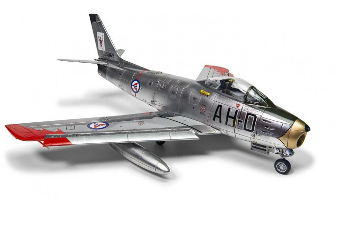 Classic Kit letadlo A08110 - North American F-86F-40 Sabre (1:48)