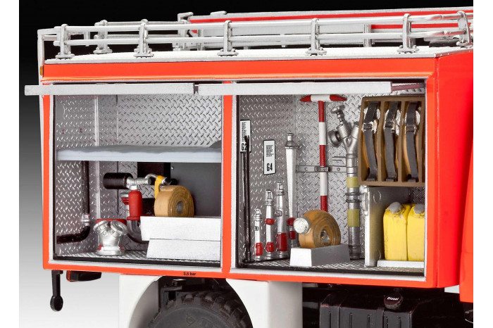 Plastic ModelKit auto 07512 - Mercedes-Benz Unimog U 1300 L TLF 8/18 (1:24)