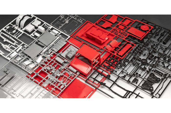 Plastic ModelKit auto 07512 - Mercedes-Benz Unimog U 1300 L TLF 8/18 (1:24)