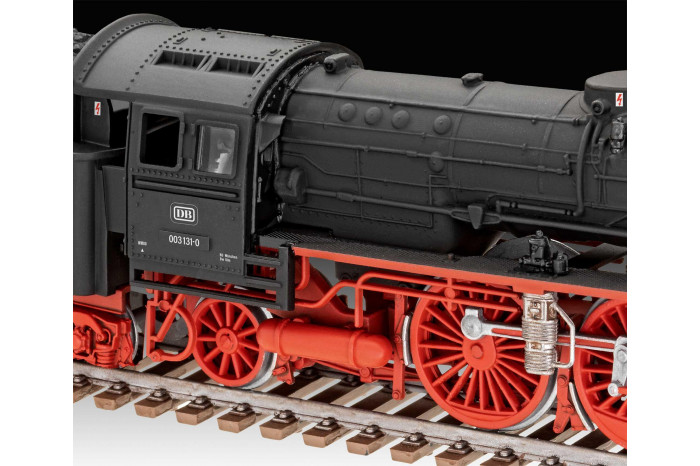 Plastic ModelKit lokomotiva 02166 - Standard express locomotive 03 class with tender (1:87)
