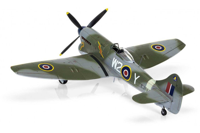 Classic Kit letadlo A02110 - Hawker Tempest Mk.V Post War (1:72)