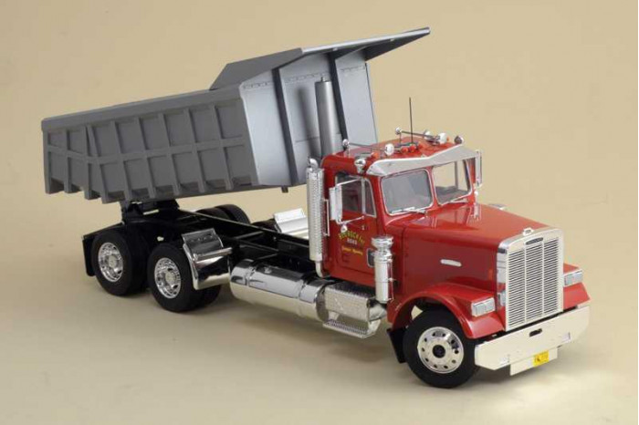 Model Kit truck 3783 - Freightliner Heavy Dumper Truck (1:24)