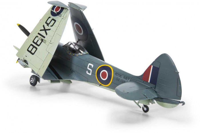 Classic Kit letadlo A06102A - Supermarine Seafire F.XVII (1:48)