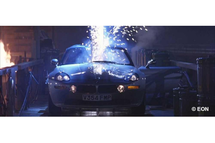 Gift-Set James Bond 05662 - "The World Is Not Enough" BMW Z8 (1:24)