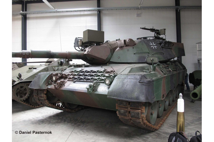 Gift-Set tank 05656 - Leopard 1 A1A1-A1A4 (1:35)