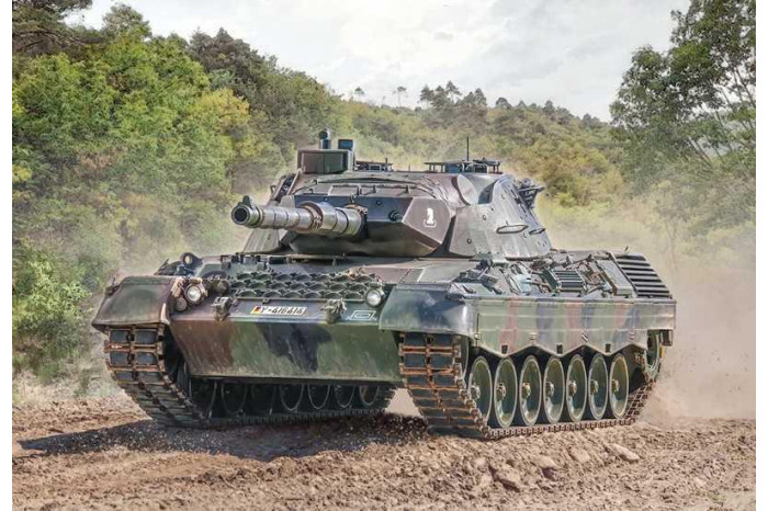 Model Kit tank 6481 - LEOPARD 1 A5 (1:35)
