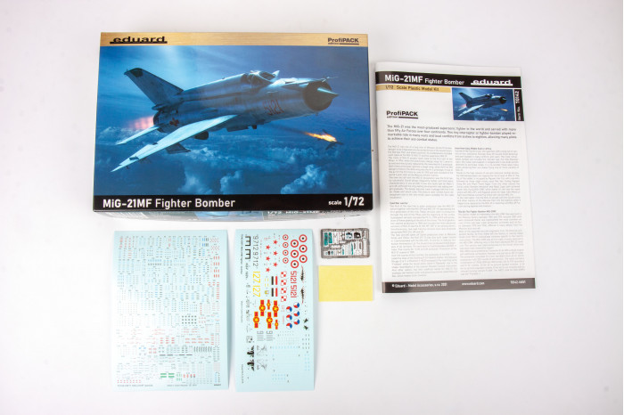 MiG-21MF Fighter Bomber (1:72) - 70142
