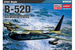 Model Kit letadlo 12632 - B-52D Stratofortress (1:144)