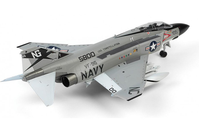 Model Kit letadlo 12515 - F-4J "SHOWTIME 100" MCP (1:72)