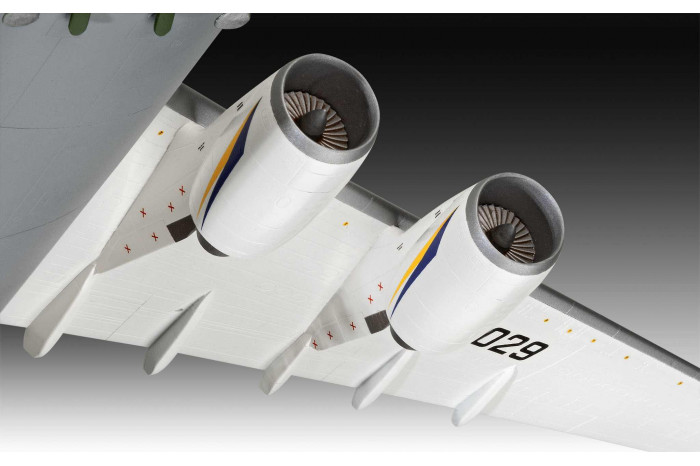 Plastic ModelKit letadlo 03807 - Antonov An-124 Ruslan (1:144)