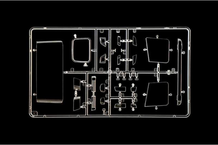 Model Kit truck 3965 - Scania S770 V8 "White Cab" (1:35)