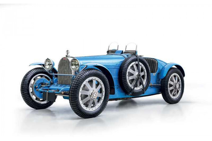Model Kit auto 4713 - Bugatti 35 B Roadster (1:12)