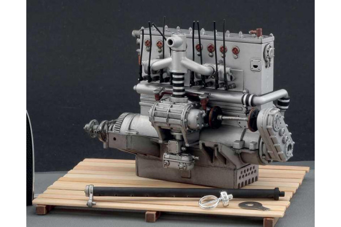 Model Kit auto 4713 - Bugatti 35 B Roadster (1:12)