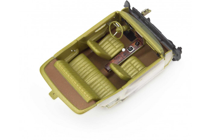 Plastic ModelKit MONOGRAM auto 4545 - 68 Firebird (1:25)