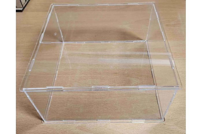 Plexibox with transparent base (200x200x100) - 02030