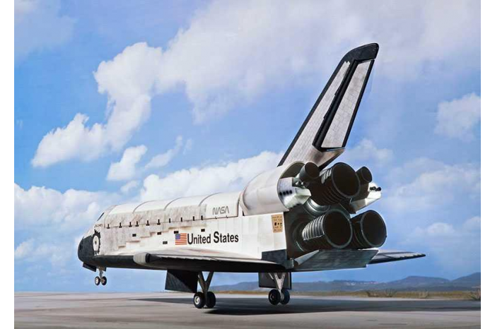 Plastic ModelKit vesmír 04544 - Space Shuttle Atlantis (1:144)