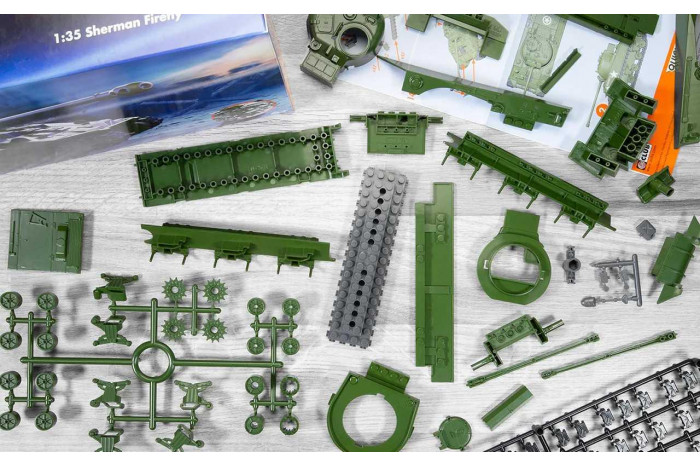 Quick Build tank J6042 - Sherman Firefly (1:35)