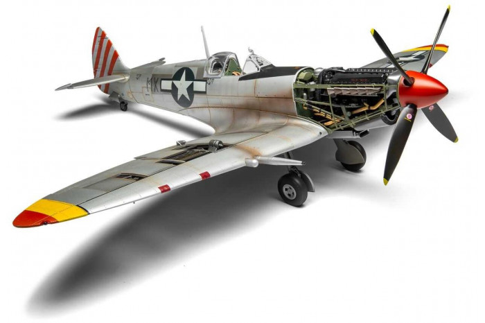 Classic Kit letadlo A17002 - Supermarine Spitfire Mk.VIII (1:24)