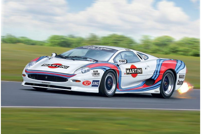 Model Kit auto 3669 - Jaguar XJ 220 Race Car (1:24)