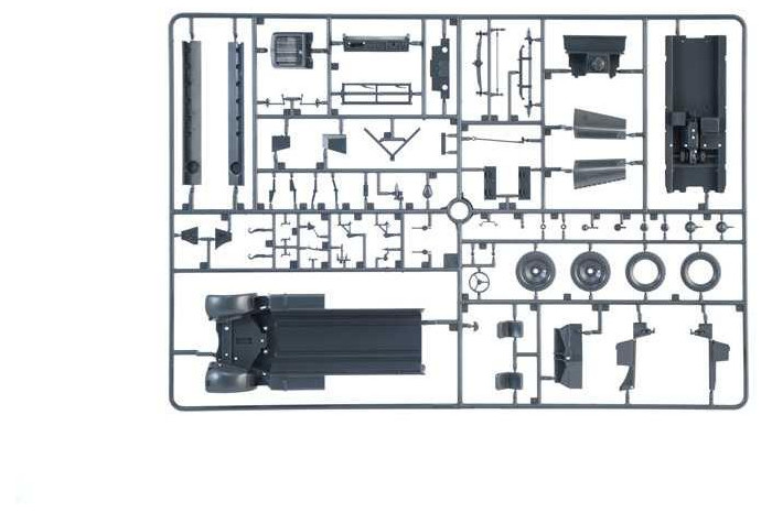 Model Kit military 6395 - Sd.Kfz 10/4 with Flak 30 and Crew (1:35)