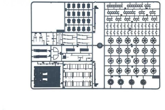 Model Kit military 6395 - Sd.Kfz 10/4 with Flak 30 and Crew (1:35)