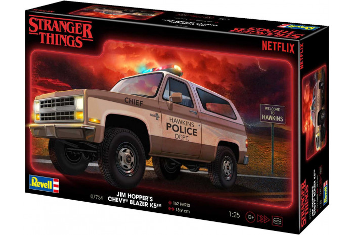 Plastic ModelKit STRANGER THINGS auto 07724 - 1985 Chevrolet K5 Blazer (1:25)