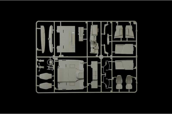 Model Kit truck 3967 - Volvo FH Low Roof (1:24)