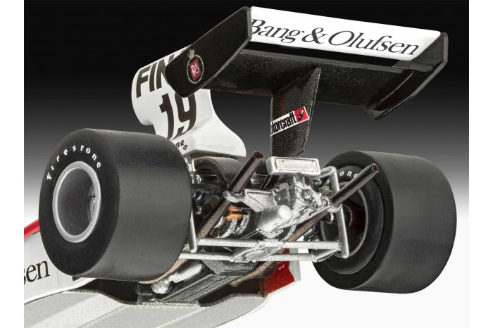 Plastic ModelKit auto 07739 - Surtees TS16/03 (1:32)