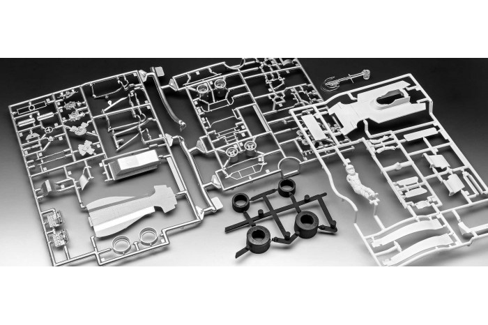 Plastic ModelKit auto 07739 - Surtees TS16/03 (1:32)