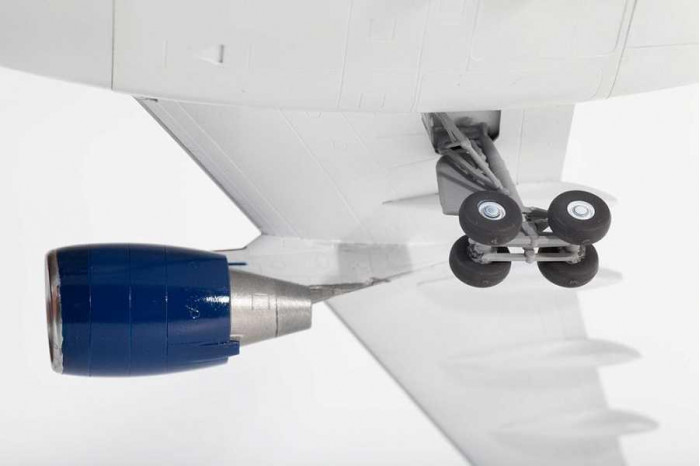 Model Kit letadlo 7047 - Airbus A330-200 (1:144)