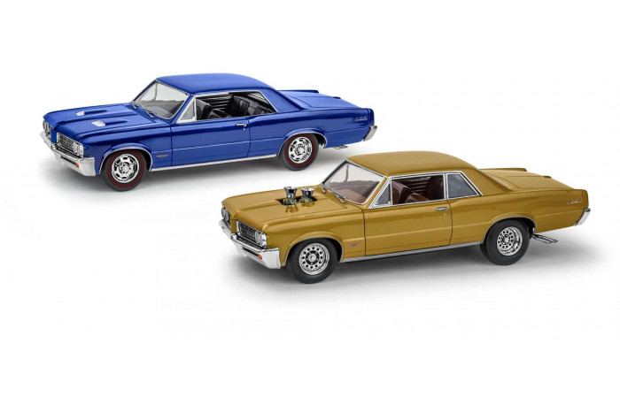 Plastic ModelKit MONOGRAM auto 4574 - '64 GTO (1:24)