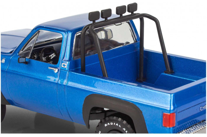 Plastic ModelKit MONOGRAM auto 4581 - 78 Chevy 4x4 Pickup with Go-kart (1:25)