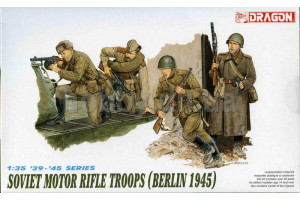Model Kit figurky 6019 - SOVIET MOTOR TROOPS (BERLIN 1945) (1:35)