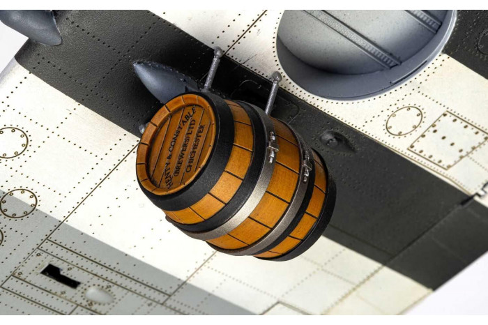 Classic Kit letadlo A17001A - Supermarine Spitfire Mk.IXc - Flying Dray (1:24)