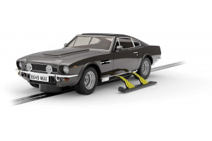 Autíčko Film & TV SCALEXTRIC C4239 - James Bond Aston Martin V8 - The Living Daylights (1:32)