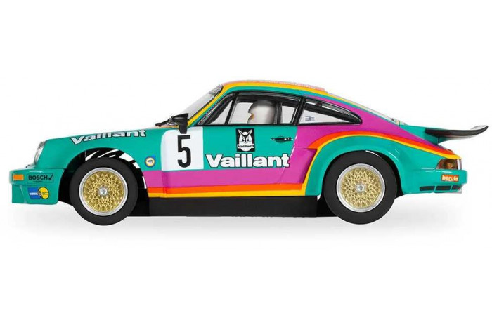 Autíčko GT SCALEXTRIC C4439 - Porsche 911 3.0 RSR - Vaillant (1:32)