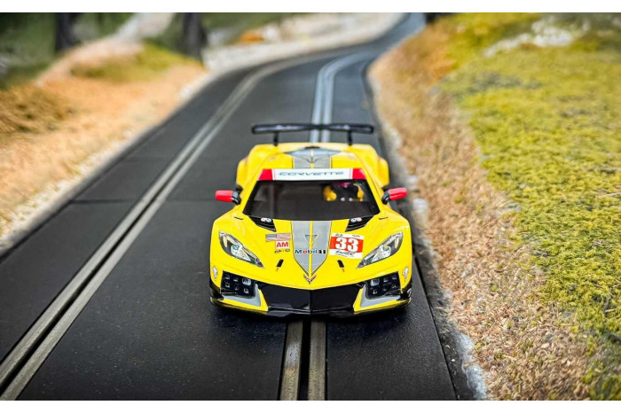 Autíčko GT SCALEXTRIC C4558 - Chevrolet Corvette C8.R - 24 Hours of LeMans 2023 - GTE AM Winner (1:32)