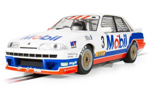 Autíčko Touring SCALEXTRIC C4549 - Holden VL Commodore - Spa 1987 - Holden Dealer Team (1:32)