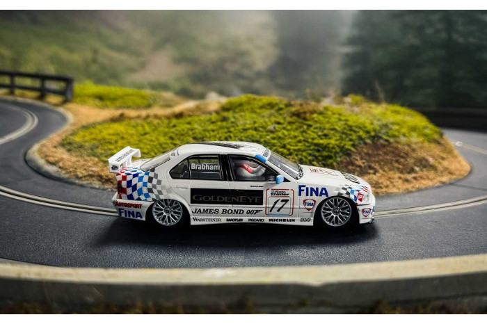 Autíčko Touring SCALEXTRIC C4574 - BMW E36 320i - BTCC 1995 - David Brabham (1:32)