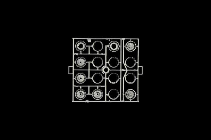 Model Kit truck 90767 - IVECO COW-BOY (1:24)