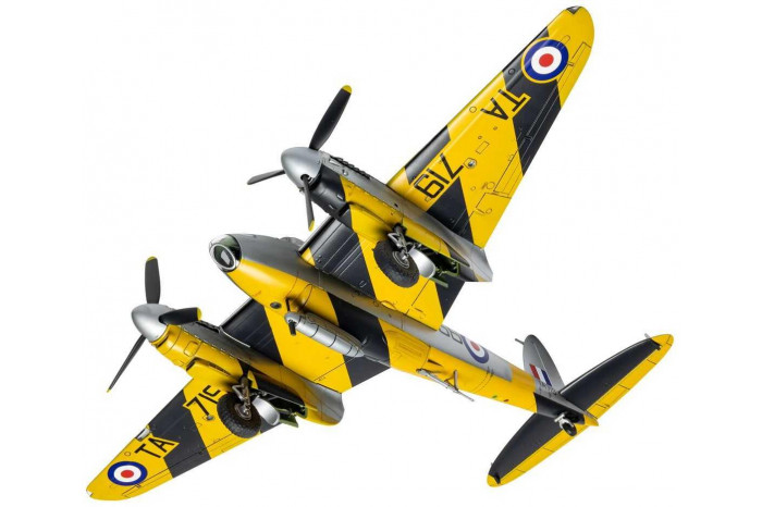 Classic Kit letadlo A04070 - de Havilland Mosquito B.XVI/B.35/TT.35 (1:72)