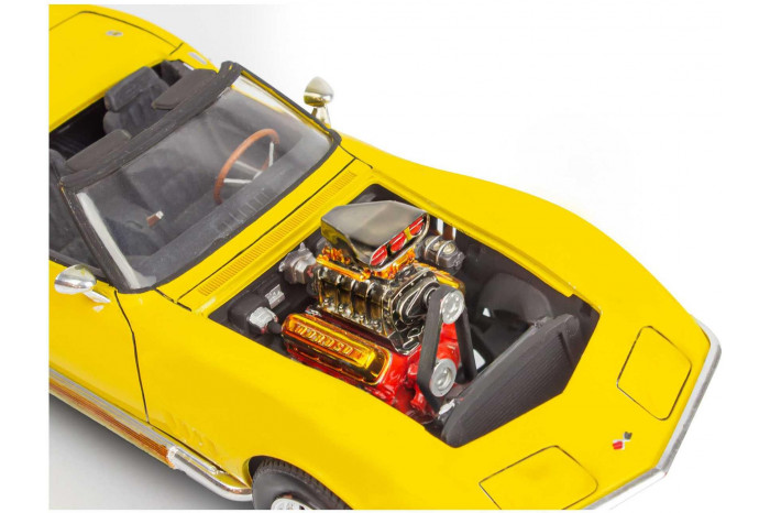 Plastic ModelKit MONOGRAM auto 4572 - '68 Corvette L-88 Roadster (1:25)