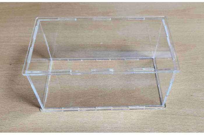 Plexibox with transparent base (150x80x70) - 02050