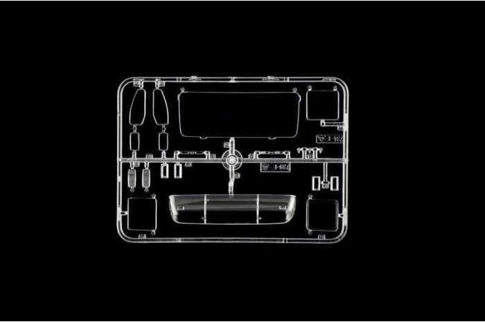 Model Kit truck 93808 - Mercedes-Benz wrecker truck (1:24)
