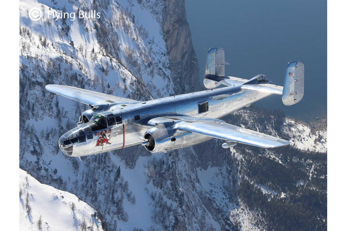 Gift-Set Flying Bulls 05643 - B-25J Mitchell (1:48)