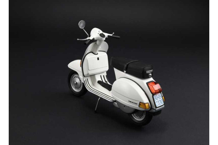 Model Kit motorka 4645 - Vespa PX 125/150 1978 (1:9)