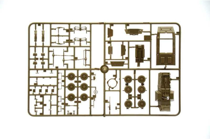 Model Kit military 7087 - M8 Greyhound / M20 (1:72)