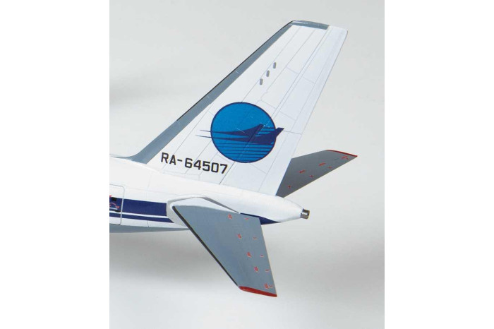 Model Kit letadlo 7049 - TU-214 (1:144)